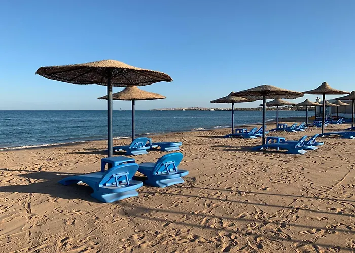 Luxury Cecelia Resort Hotel