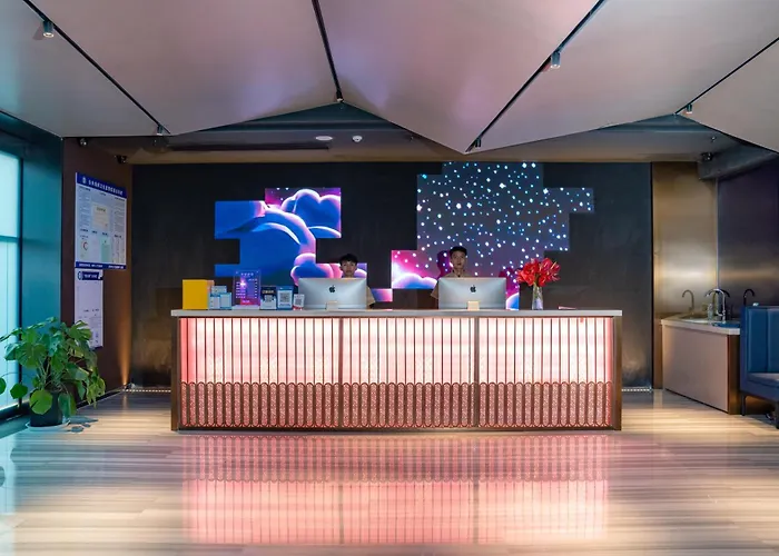 R Rongye Hotel - Gaozhuang Xishuangjing Starlight Night Market Branch