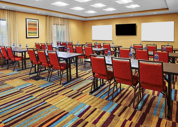 Fairfield Inn & Suites By Marriott Fresno Yosemite International Airport