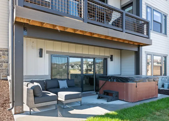 New East Deer Valley, 1 Min, 994 New Luxury 5Br Twin House, Hot Tub, Lake View, Park City 10 Min