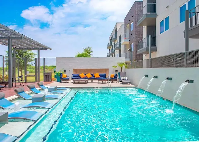Cozy 2 Bedroom Gym Gated Austin Texas
