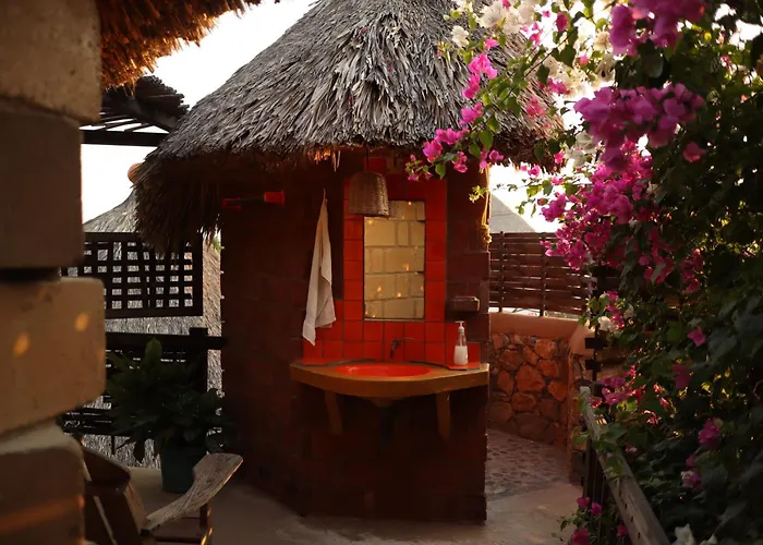 La Loma Linda, Bungalows Y Yoga