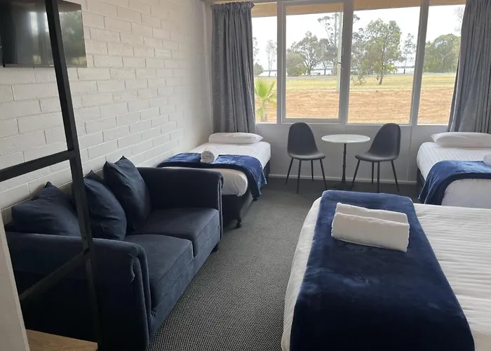Happy Wanderer Motel Lake Boga On The Lake With Lake Views