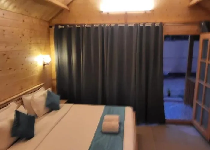 Sand Tent Beach Resort Patnem