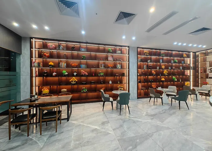 Royal International Hotel & Mall