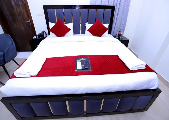 The Royal Villa - Noida Sector 70