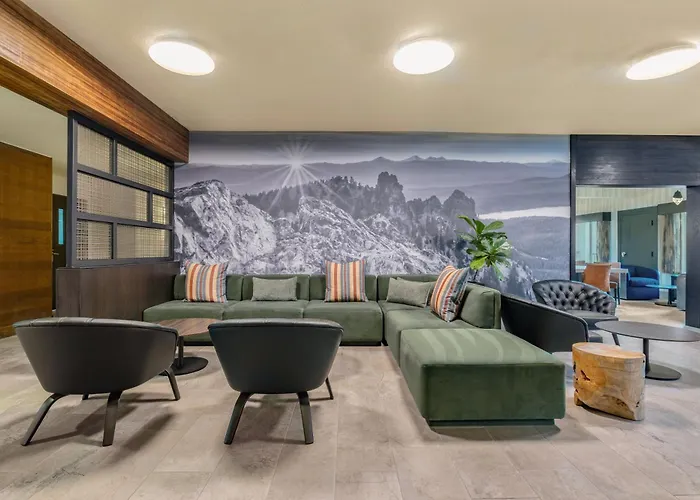 The Newberry Hotel Bend, Tapestry Collection By Hilton