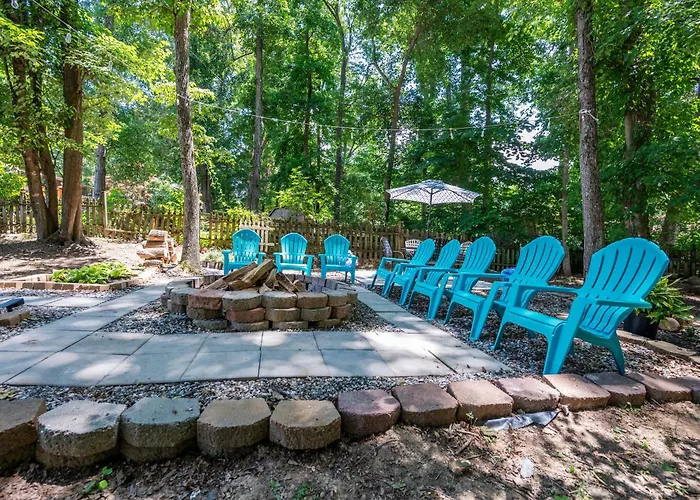 Kernersville King Beds Hot Tub Arcade Firepit