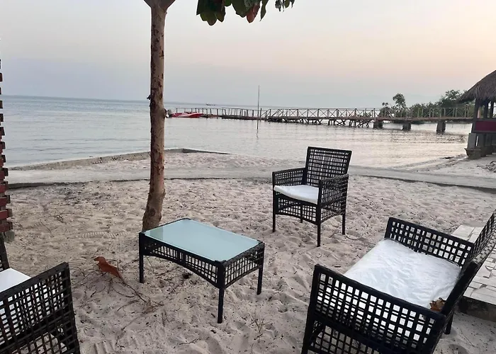 B Home Resort And Spa