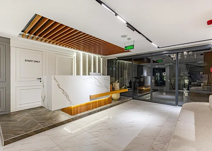 Dulcet Hotel