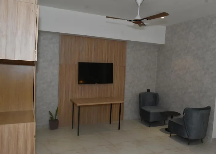 Hotel Namah Courtyard