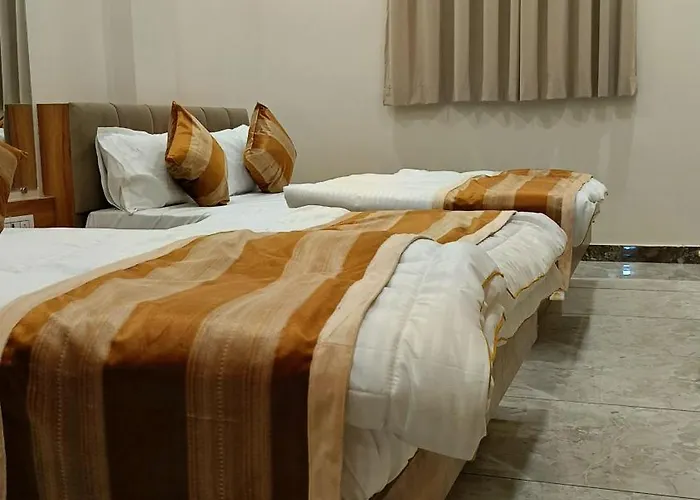 Shree Shyamraj Hotel