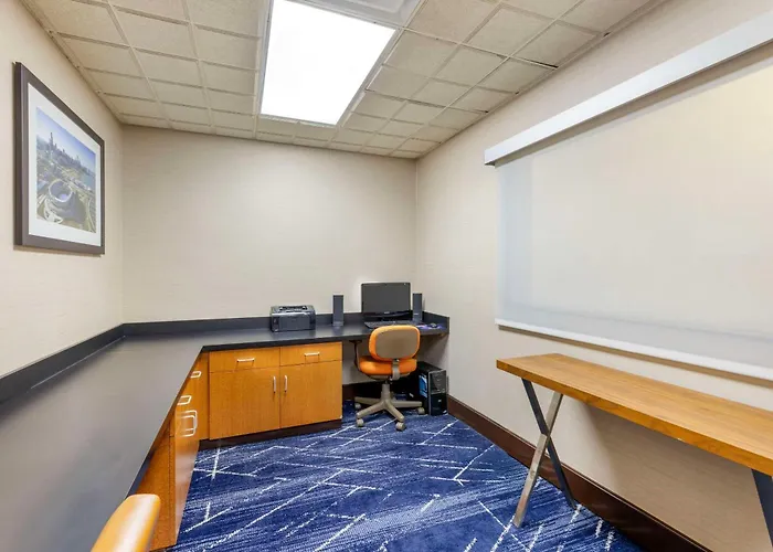 Comfort Inn & Suites Arlington Heights - Schaumburg