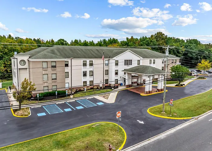 Holiday Inn Express & Suites Carneys Point - Pennsville By Ihg