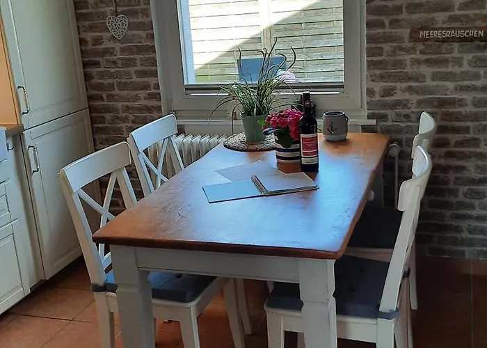 Cosy House mit Garten, Hunde willkommen