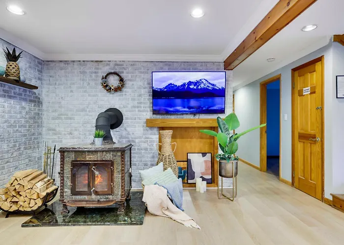 Luxury Villa With Year Round Heated Pool, Sauna, Spa & Fire Pit - Newly Redone