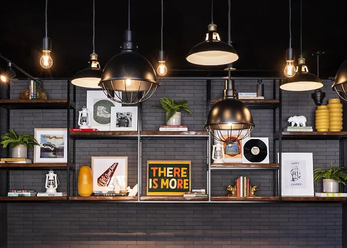 Moxy Springfield Downtown