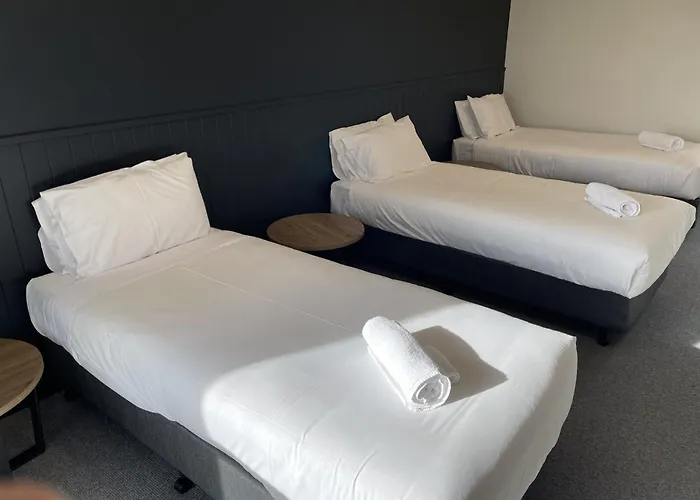 Harden Country Club Motel
