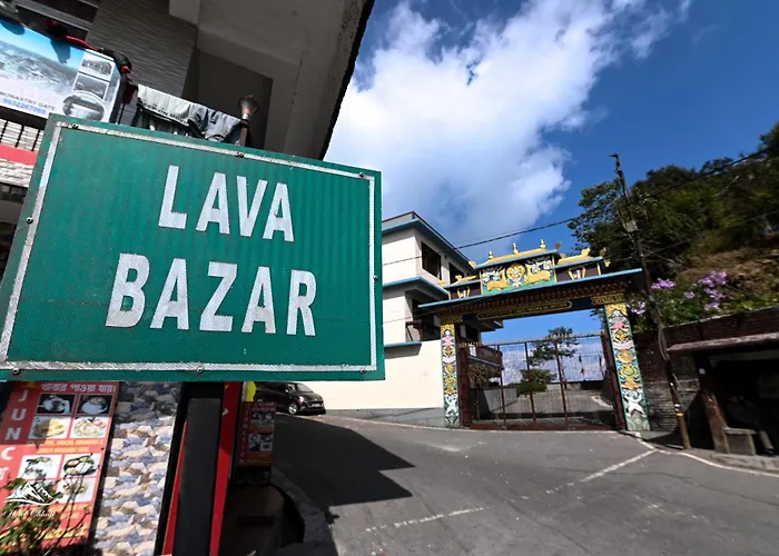 Hotel Chhuti Lava