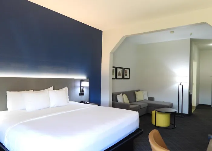 Comfort Suites Crossville