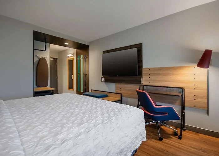 Tru By Hilton Merrillville