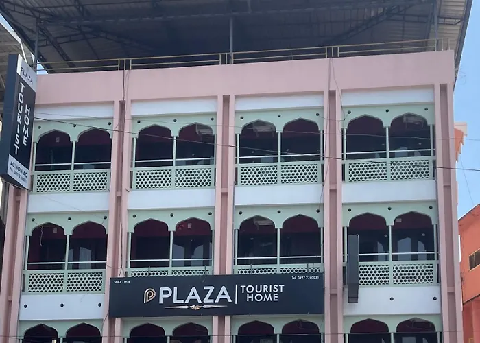 Plaza Tourist Home