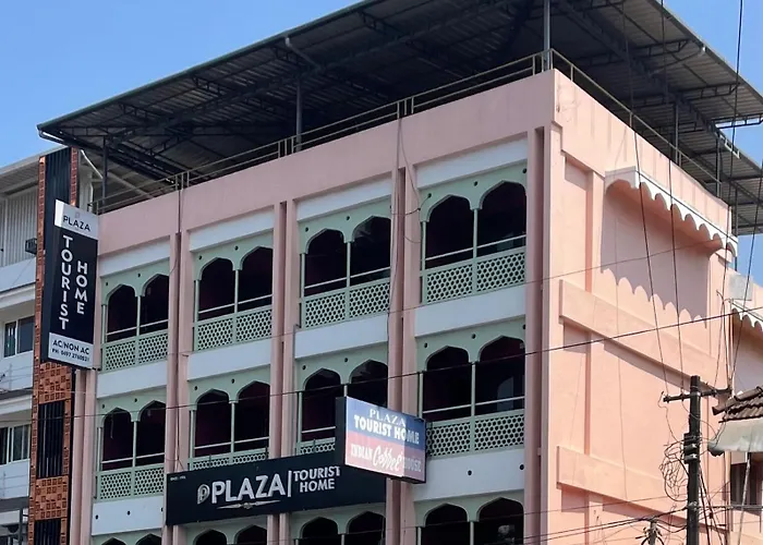 Plaza Tourist Home
