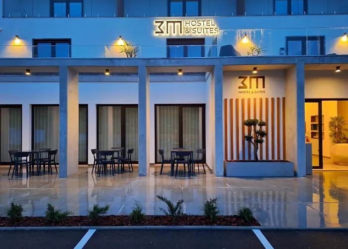 3M Hostel & Suites