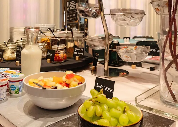 Plaza Premium Grand Winston