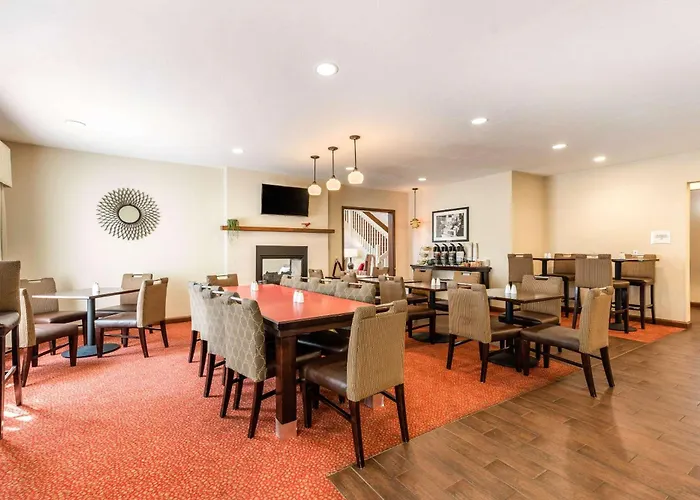 Quality Inn & Suites University Fort Collins
