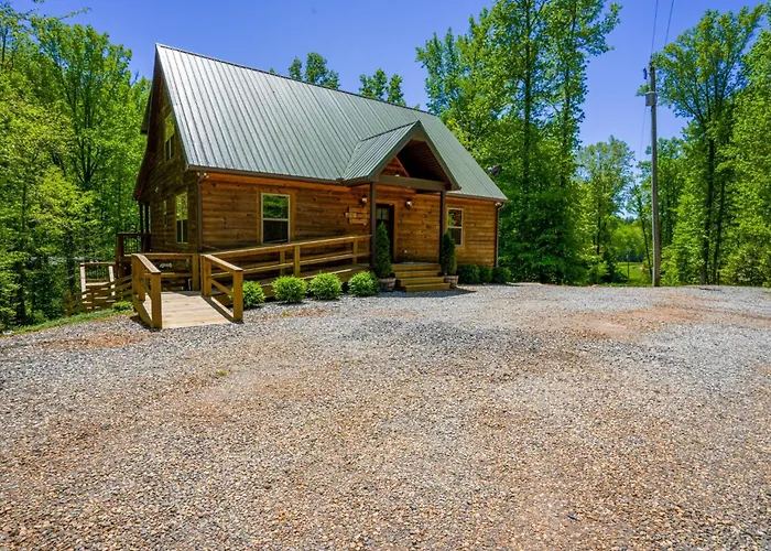New Listing! Wine Country Retreat - 2 Bed, Hot Tub