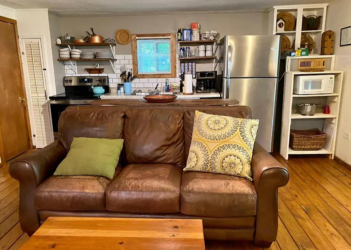 Convenient Cottage-Hot Tub, 4 Minutes To Dahlonega