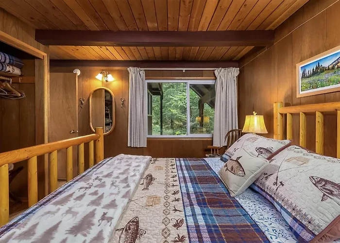 Elk Country Cabin | Wood Stove, Bbq, Ev Charger