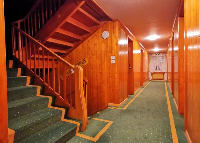 Long & Short Stay Hotel Bahnhof Ausserberg