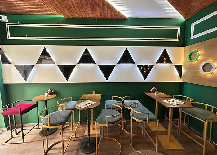 India Hotel And Restaurant