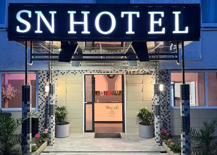 Sn Hotel And Restaurant