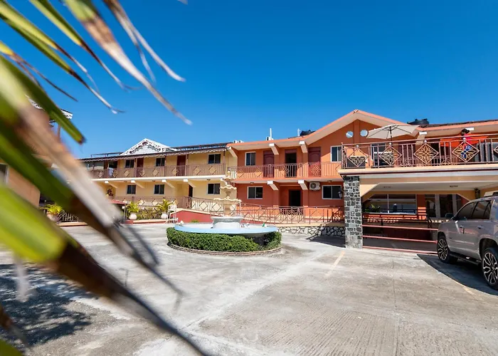 Vivy Hill'S Hotel