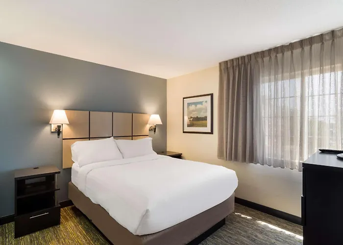 Sonesta Simply Suites Hampton