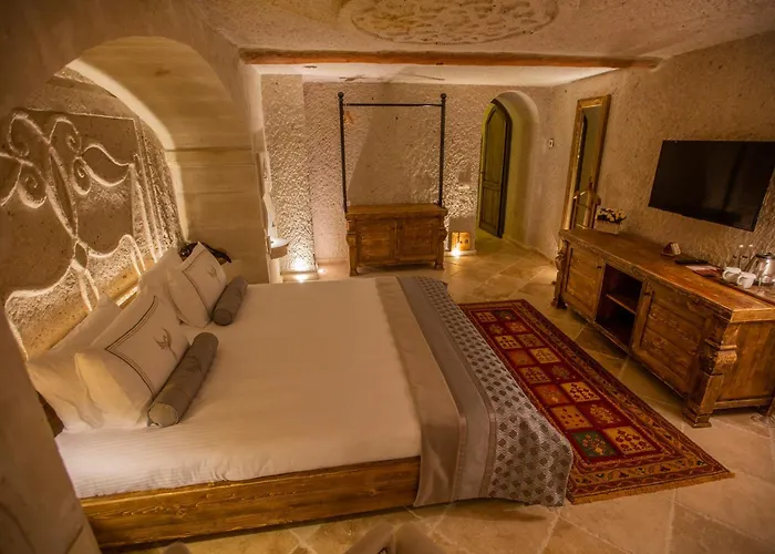 Nino Cave Suites