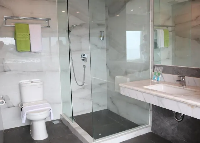 Maxonehotels At Jayapura