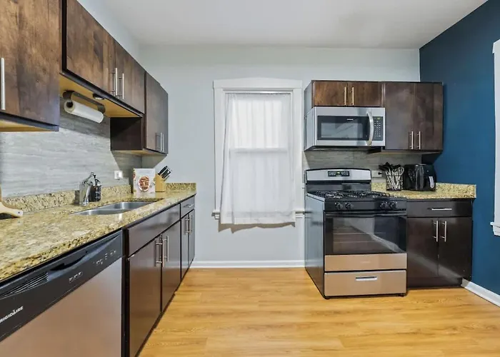 Oak Park 5Bd 2Bth Sleeps 11 With 3 Private Parking