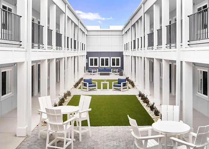 Stayapt Suites Columbus-Fort Benning
