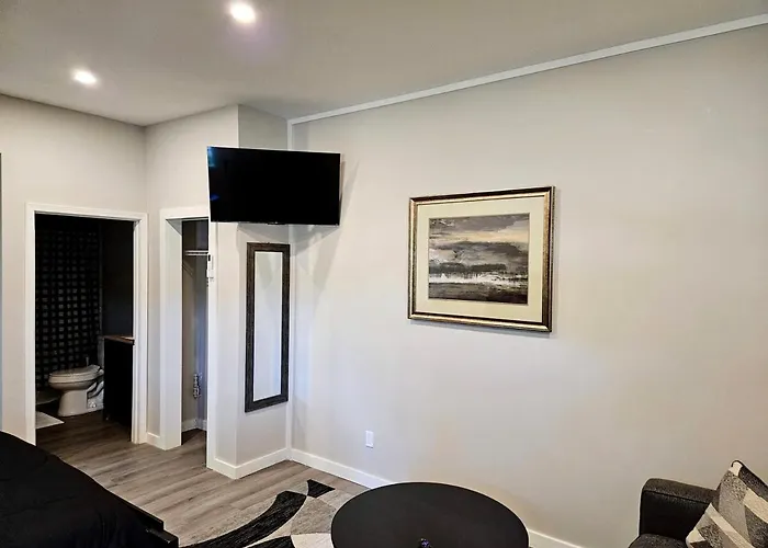 New Modern Studio In Maryville -105