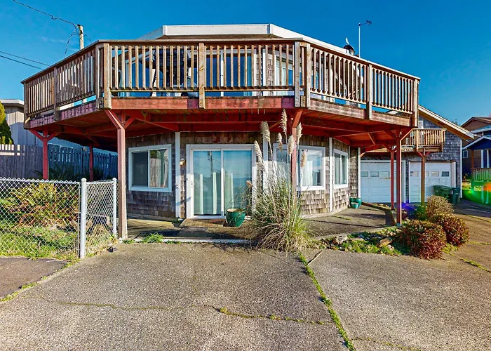 Carousel House In Pacific City