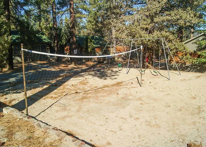 Twin Pines Family Cabin By Big Bear Vacations