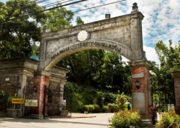 Reddoorz At Vcloud Hills Near De La Salle Dasmarinas Cavite