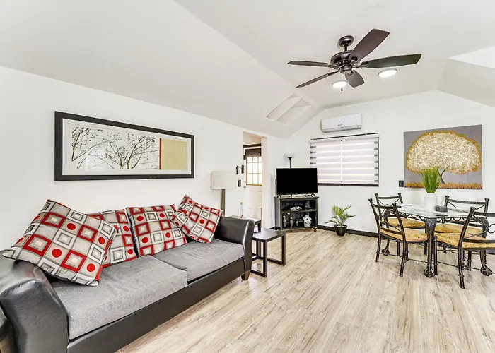 Springdale Vacation Rental ~ 9 Mi To Fayetteville!