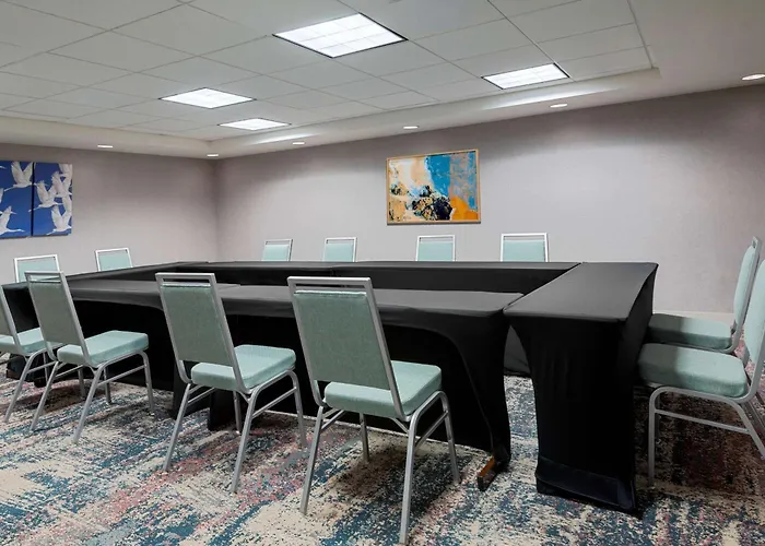 Homewood Suites By Hilton Tampa Airport - Westshore