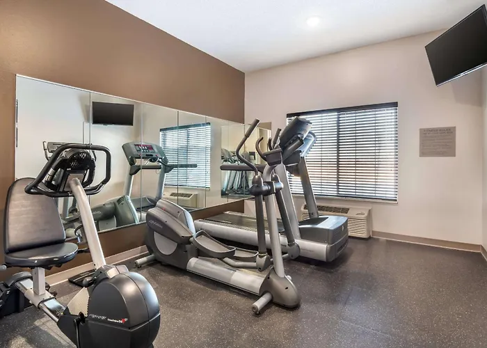 Country Inn & Suites By Radisson, Watertown, Sd