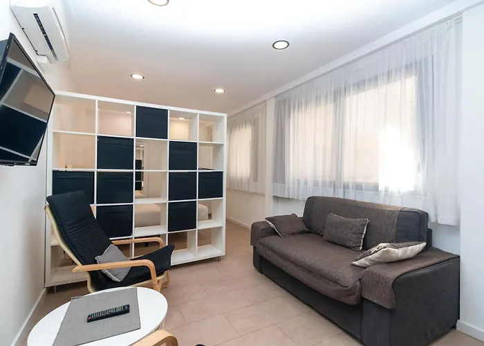 Bet Apartments - Reig